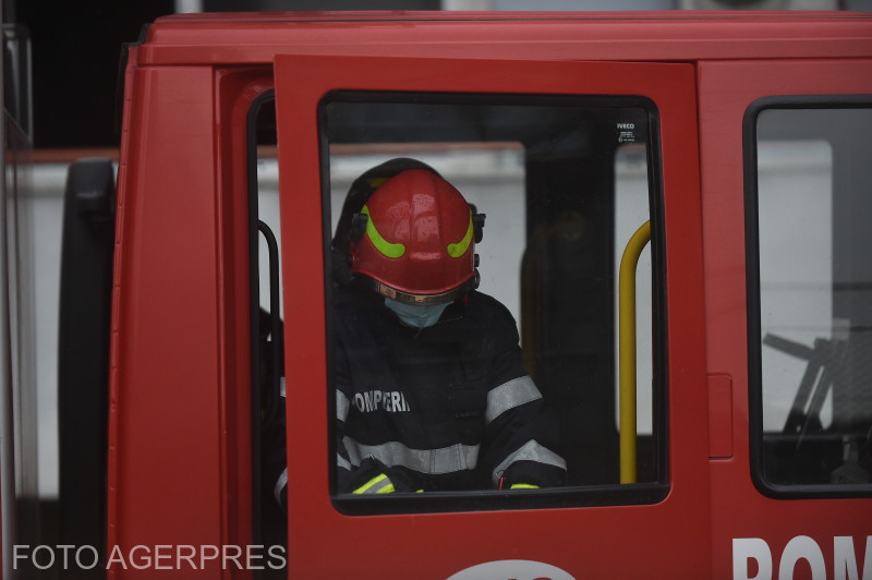 Anchetă după ce un pompier a fost rănit în urma agresiunii unor localnici în Ștefănești