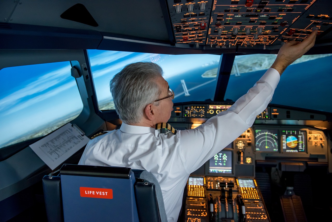 Trei din patru piloți europeni admit că au ațipit în cockpit în timpul zborului