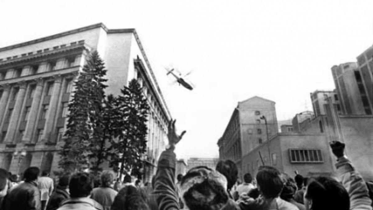Examen la Securitate în 1985: cum erau testați ofițerii pentru a supraveghea cetățenii care voiau să plece în Occident