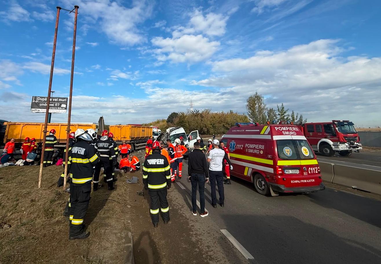 Accident grav pe DN1, în Ilfov, între un autobuz și o autoutilitară: două persoane au rămas încarcerate