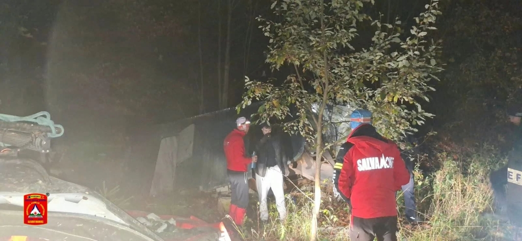 Doi cetățeni ucraineni au traversat înot râul Tisa pentru a intra în România