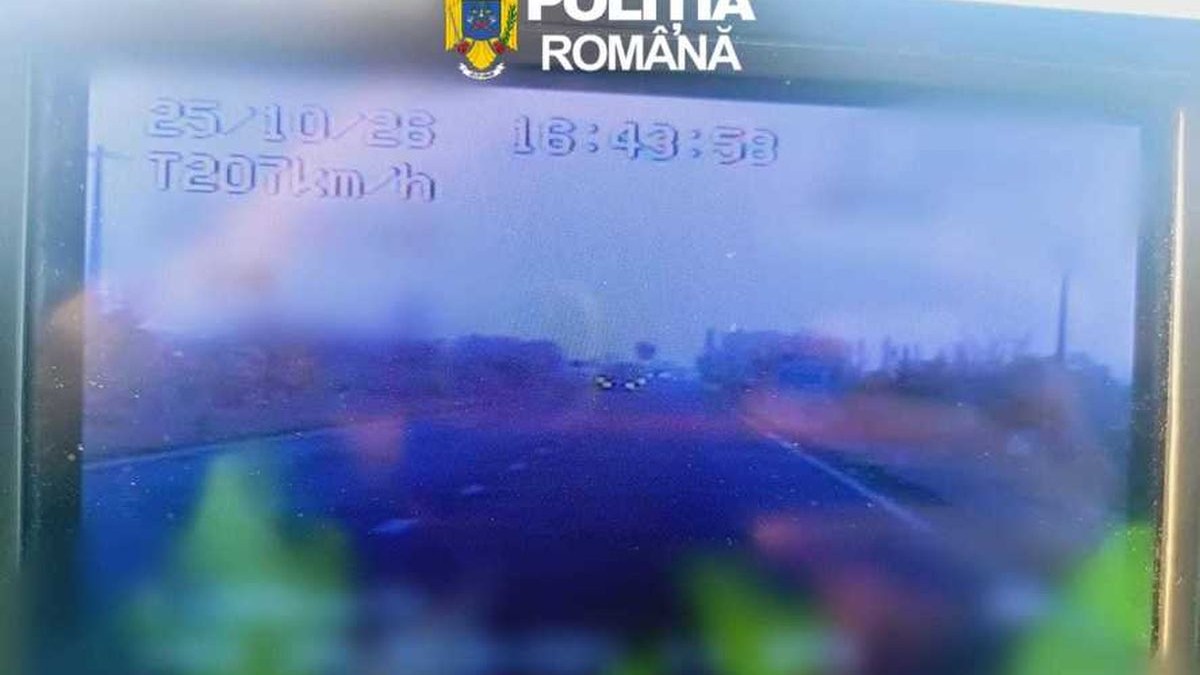 Viteză de 207 km/h pe un drum cu limită de 70 km/h în Timiș: șoferul a fost sancționat dur