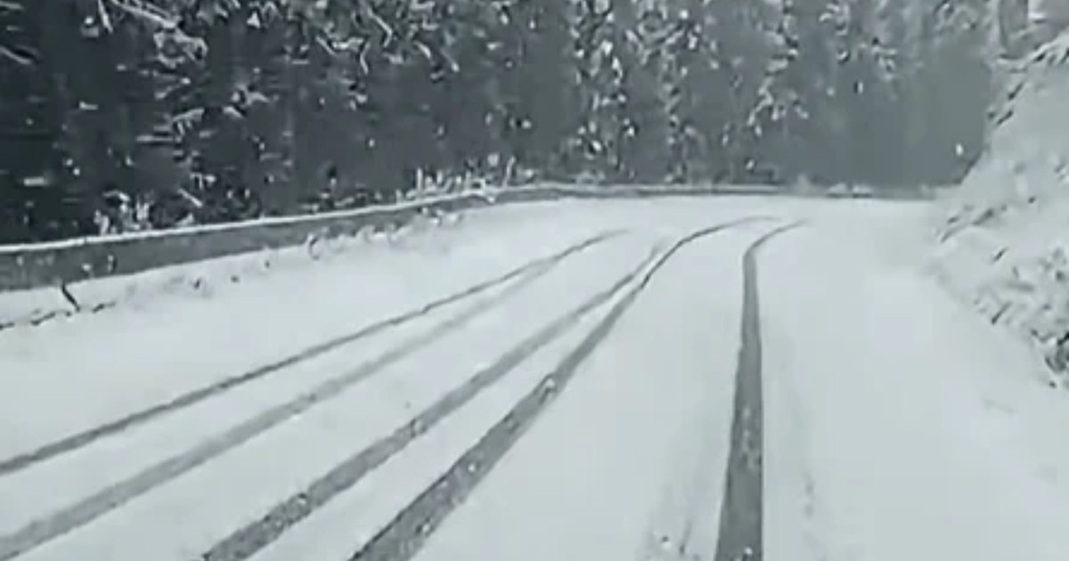 Ninsoare pe Transalpina: DRDP Craiova avertizează șoferii cu privire la echiparea autovehiculelor