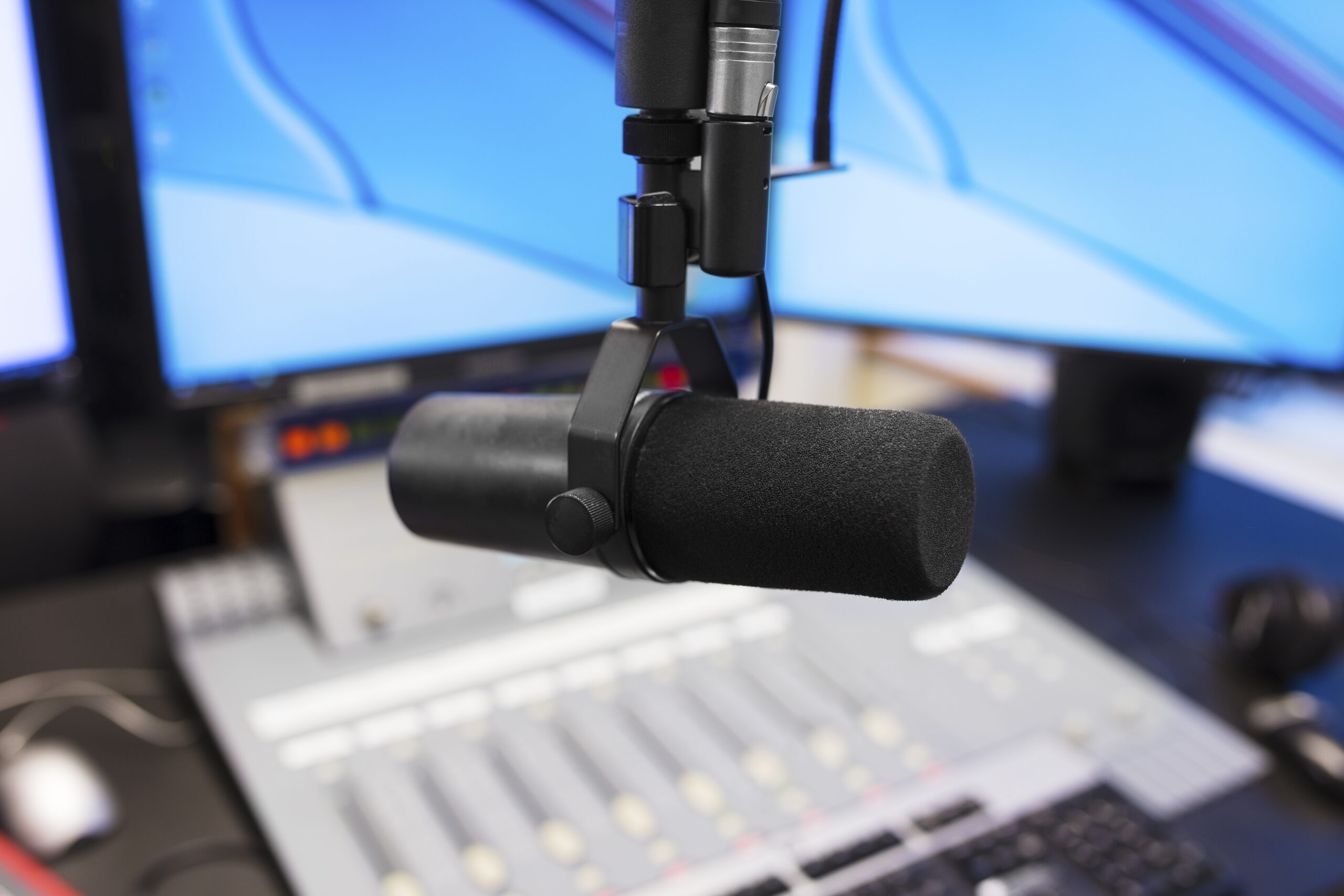 A murit Răzvan Apostolescu, jurnalist și comentator sportiv de renume la Radio România Actualități