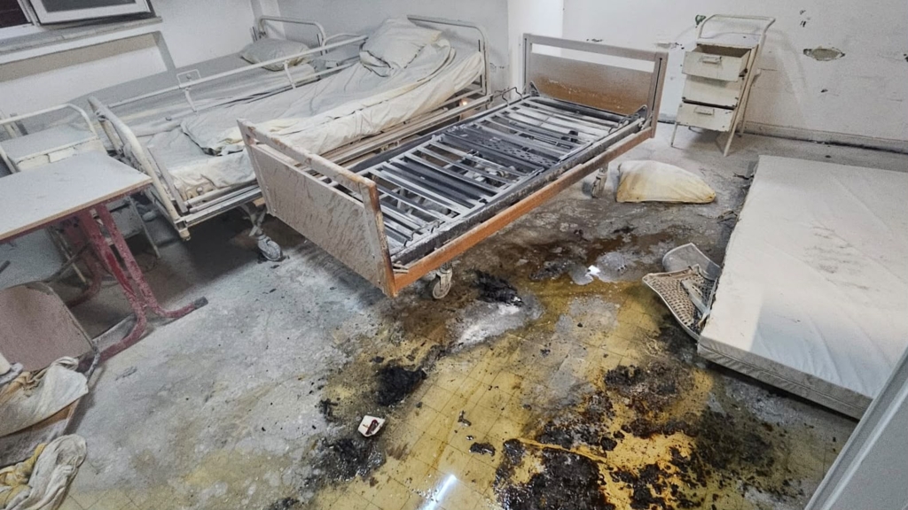 Incendiu la Spitalul Județean de Urgență Reșița: 16 pacienți evacuați și o femeie rănită
