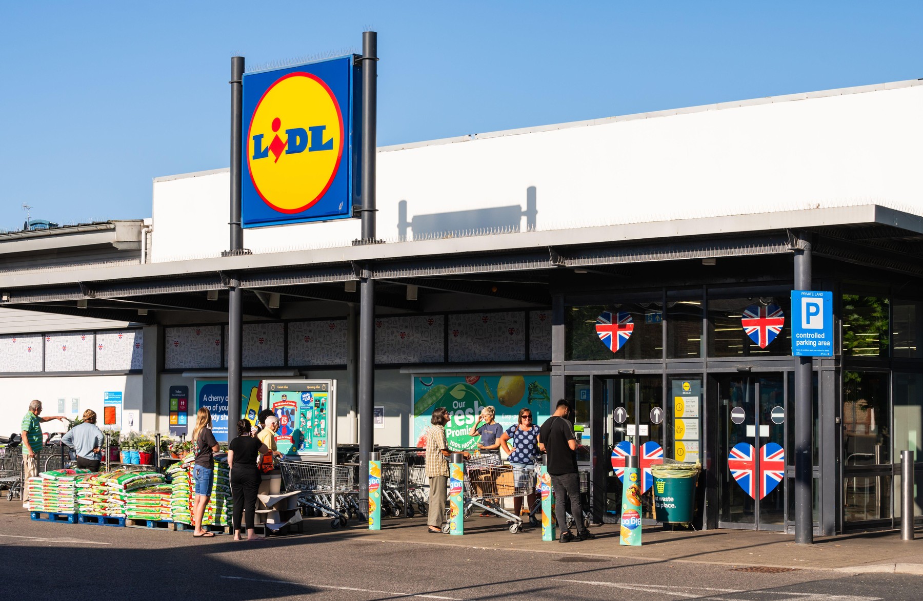 Lidl introduce în România două noi supe cremă din gama Chef Select, fără aditivi