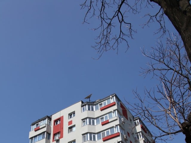 Tendințe pe piața imobiliară: Chiriile scad în orașele mari, dar prețurile de vânzare cresc în București și Ilfov