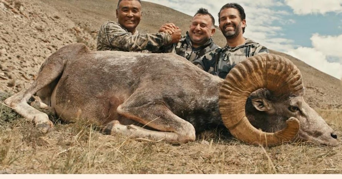 Donald Trump Jr. a fost surprins la vânătoare în Mongolia alături de un oligarh rus