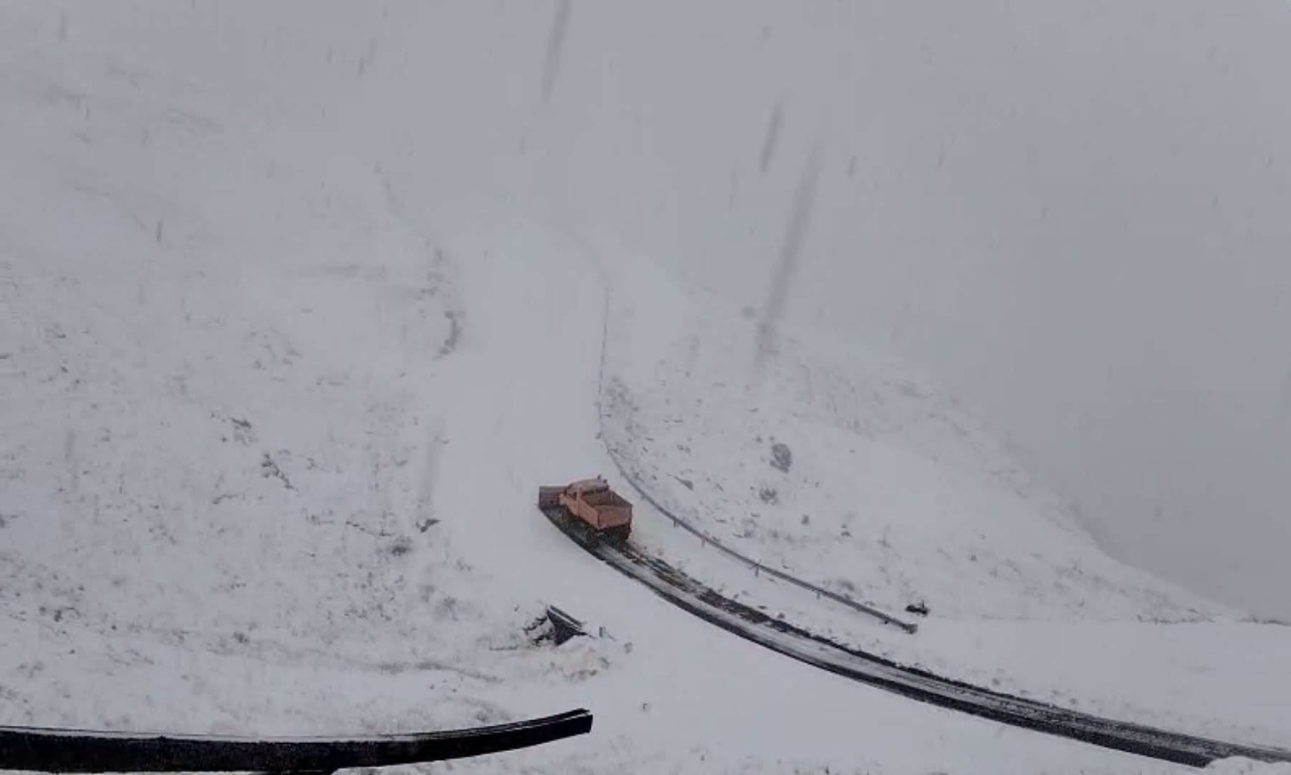 Transfăgărășanul a fost închis temporar din cauza condițiilor meteorologice nefavorabile