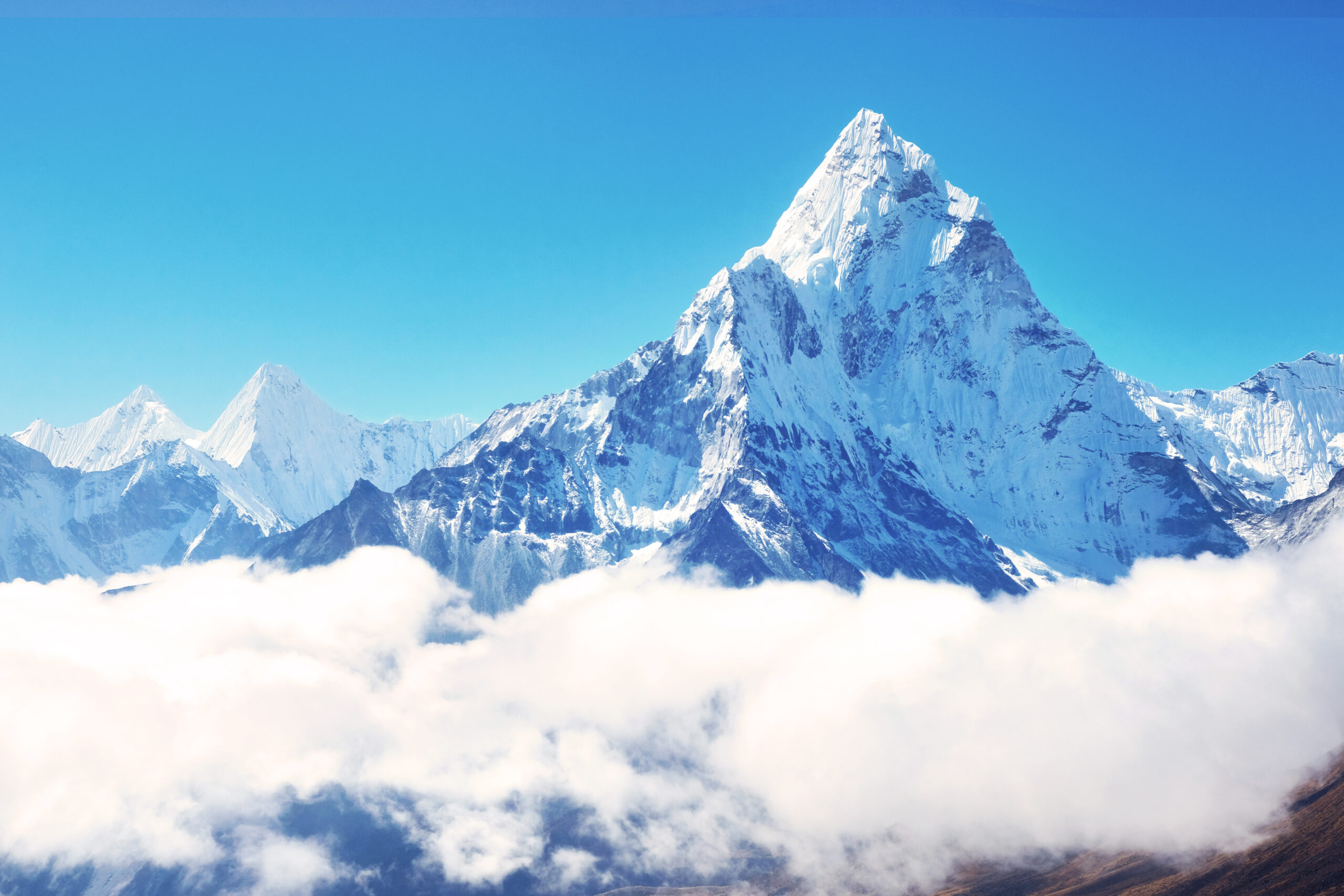 Comparația dintre Everest și Groapa Marianelor: de ce oceanul depășește cu mult înălțimea munților