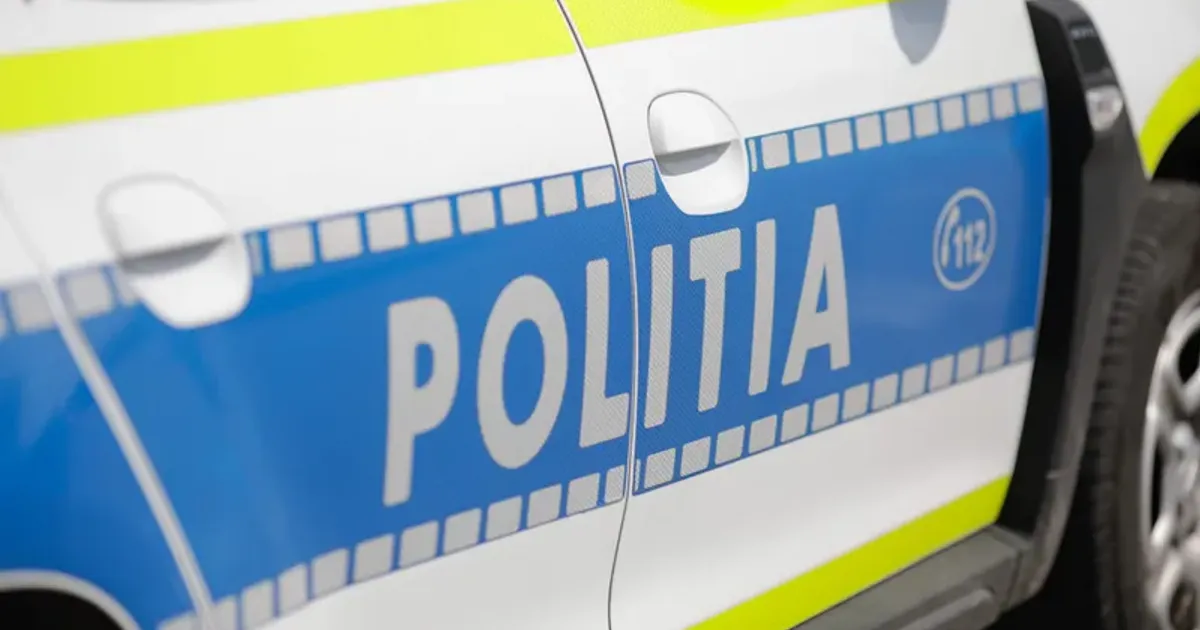 Un bărbat de 40 de ani a fost reținut după ce și-ar fi agresat mama de 70 de ani