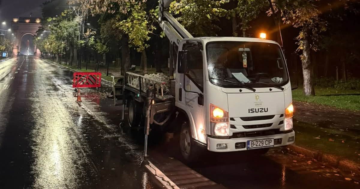 Bucureștiul se pregătește de sărbători: șase milioane de luminițe vor decora principalele bulevarde