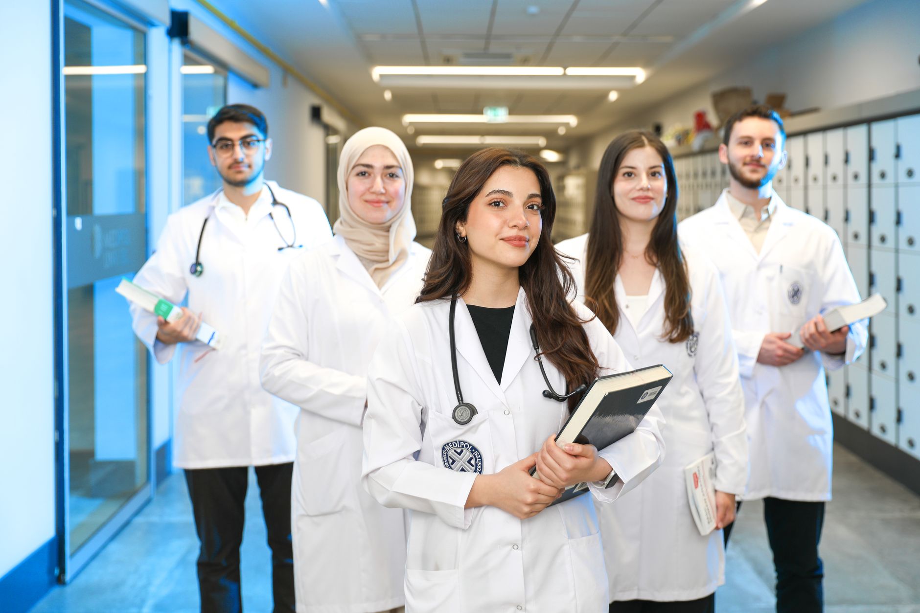 Mesaj ferm din partea ministrului Sănătății către medicii cu experiență și cadrele didactice