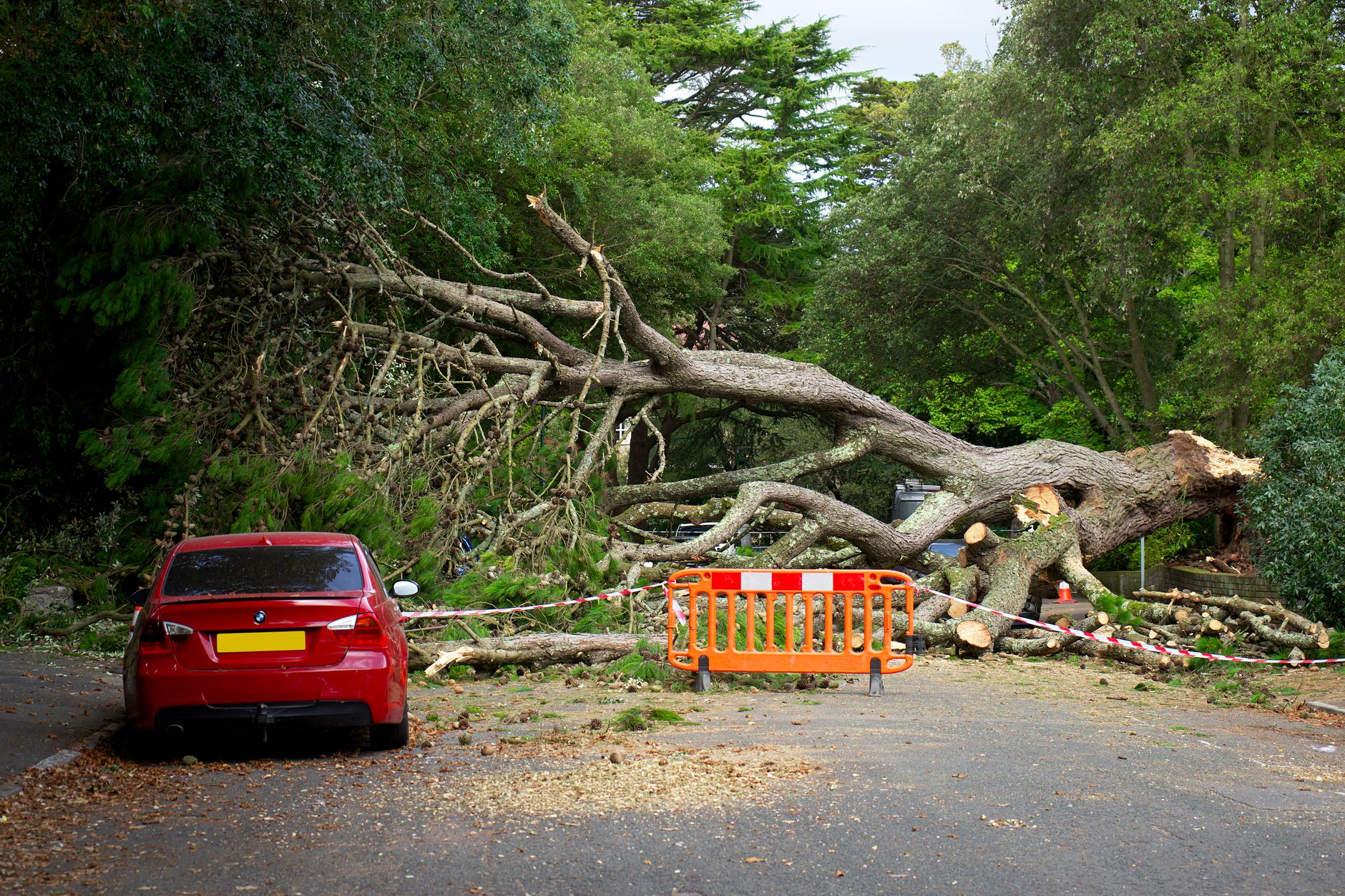 Accident rutier cu patru vehicule în Podu Iloaiei, județul Iași: șase persoane implicate
