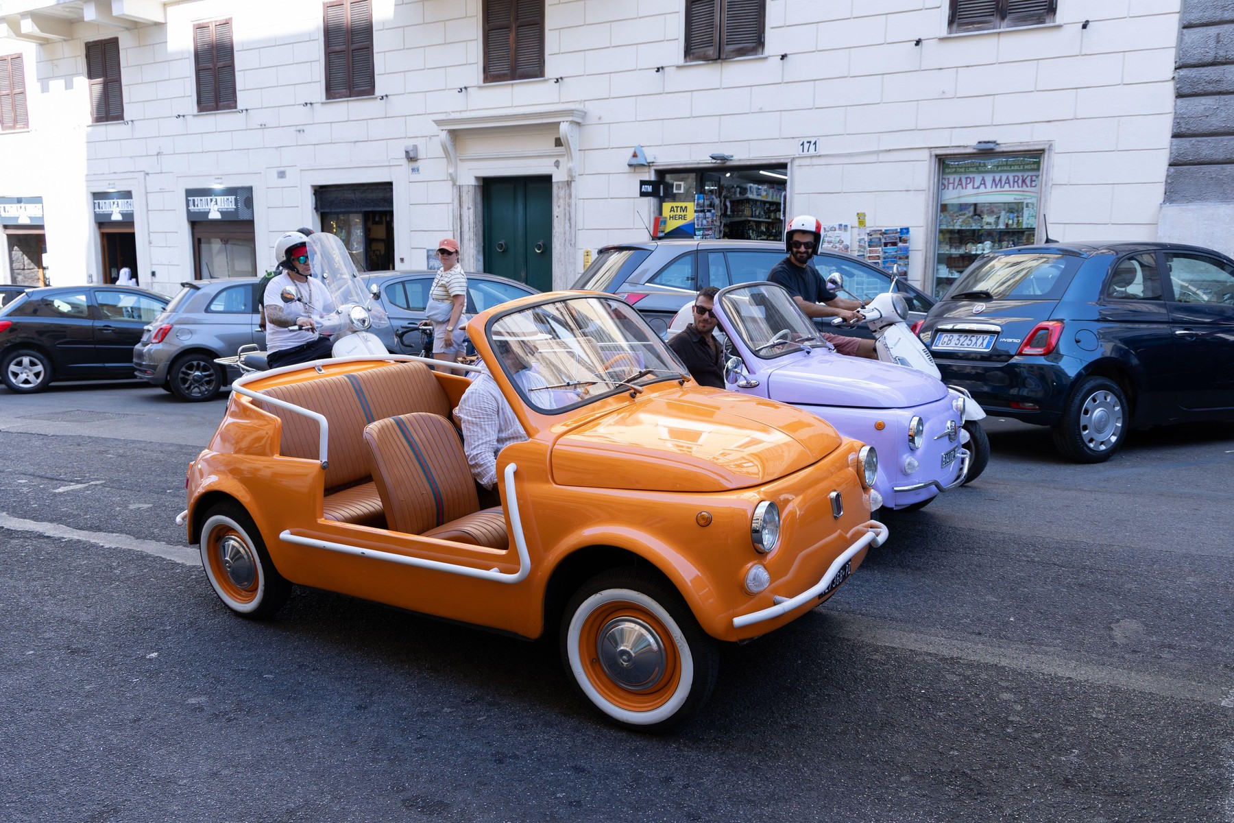 Italia introduce plăcuțe de înmatriculare personalizate pentru șoferi, sub impulsul guvernului Meloni