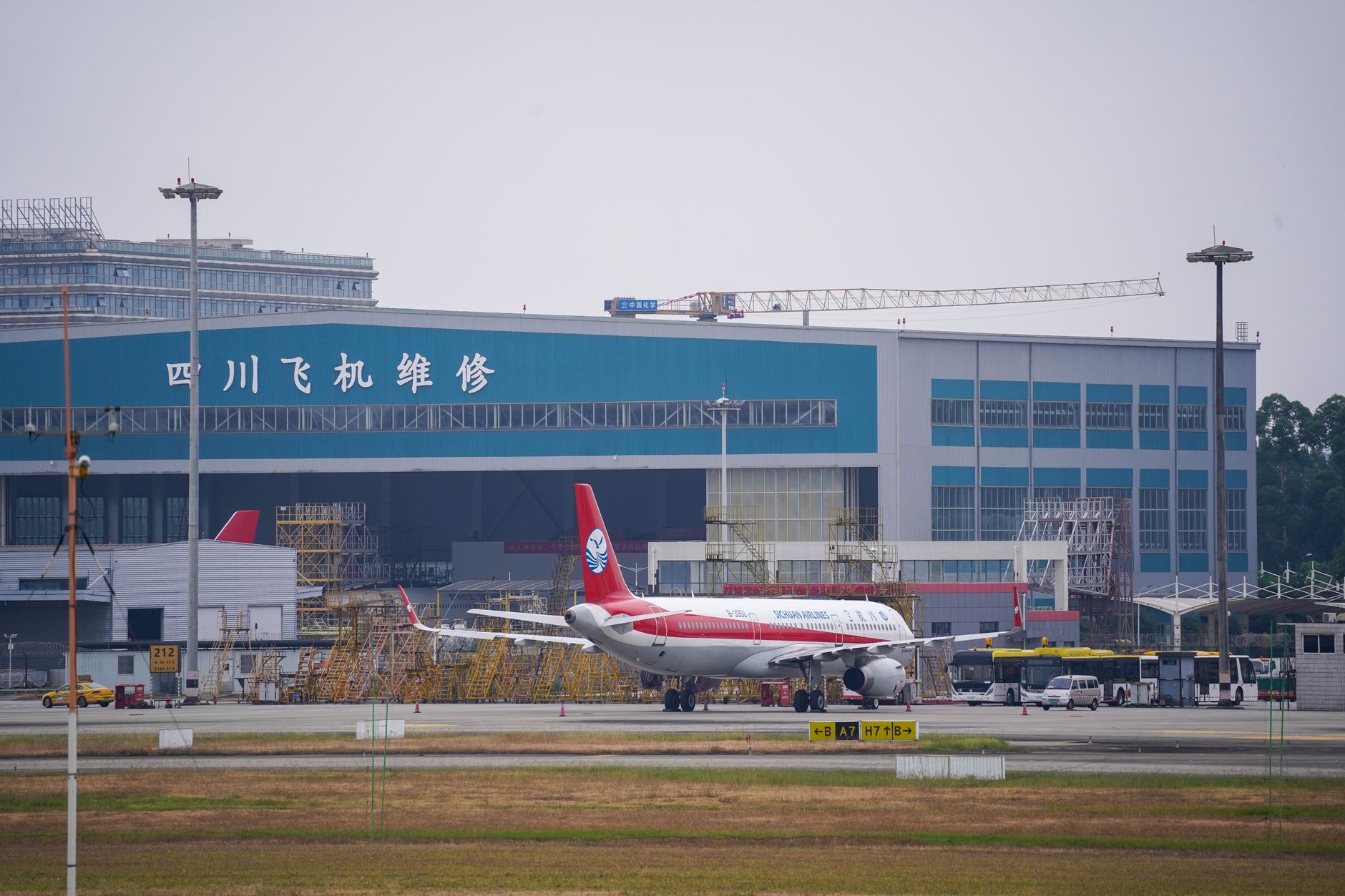 Aeroportul din Napoli va fi închis toată luna pentru lucrări masive de modernizare