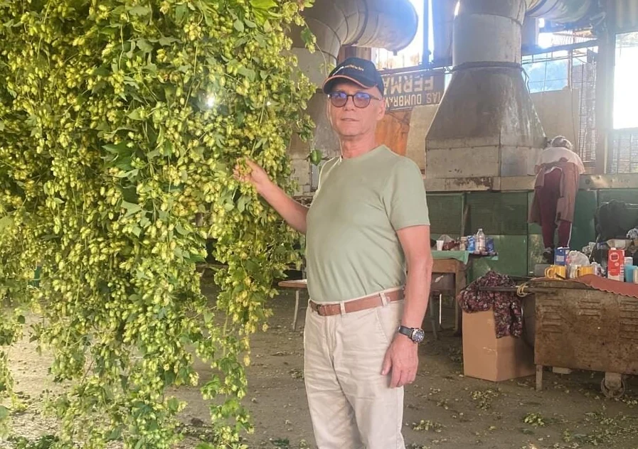 Singurul cultivator de hamei din Sibiu luptă cu importurile și lipsa sprijinului statului
