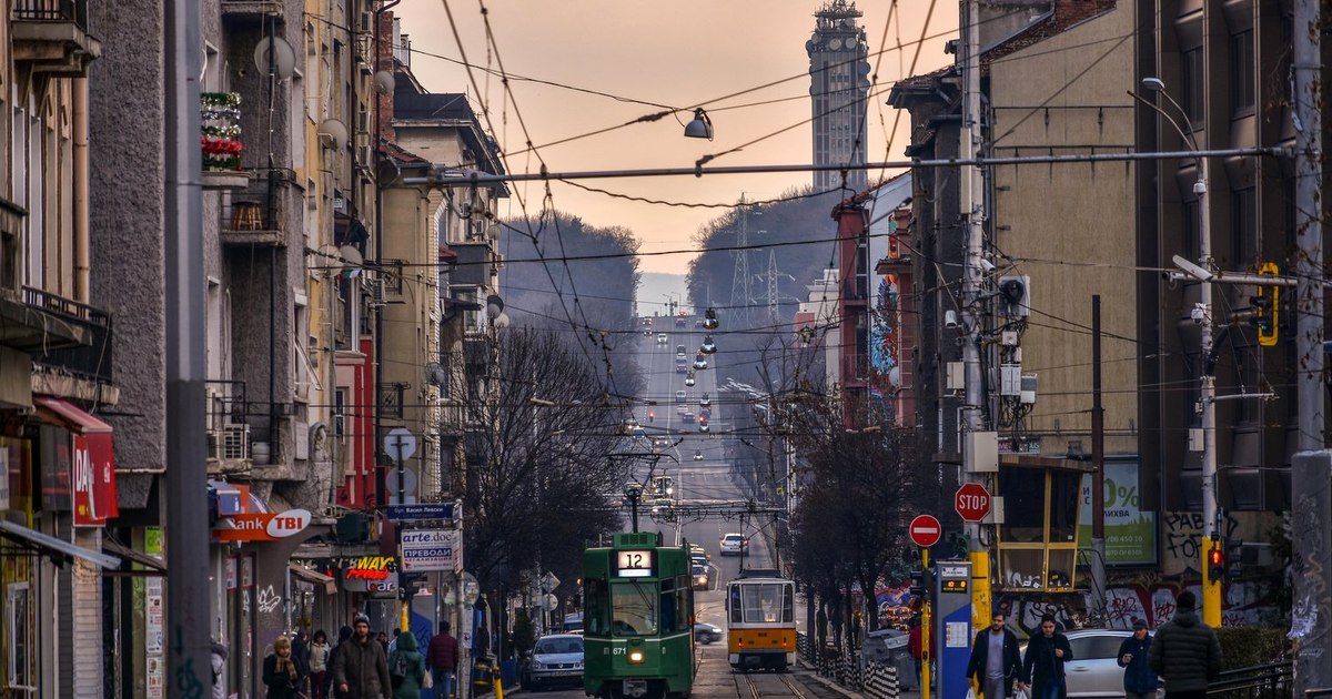 Impactul trecerii la euro în Bulgaria: scumpiri la servicii și schimbări în nivelul de trai