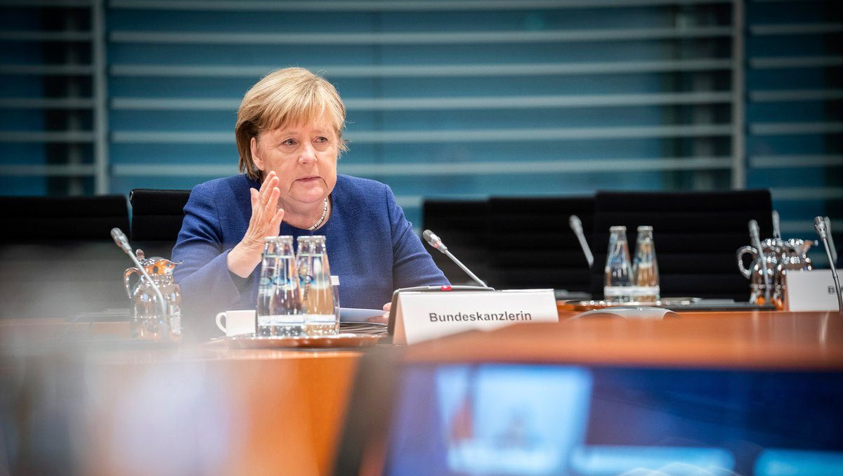 Angela Merkel susține că Germania are nevoie de prima sa femeie președinte