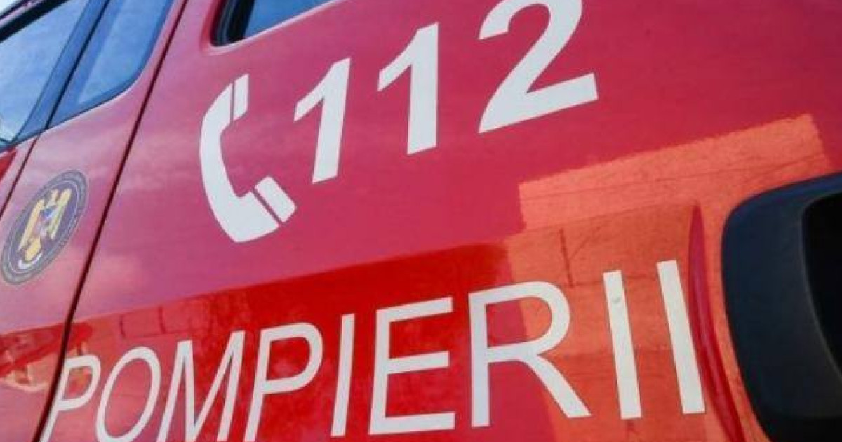 Incendiu într-un bloc din Mediaș: peste 40 de persoane evacuate și mai multe victime