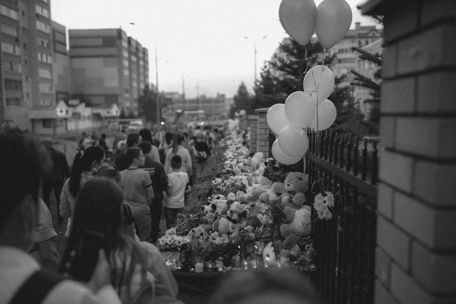 11 ani de la tragedia de la Colectiv: Comemorarea celor 65 de victime și problemele sistemului sanitar