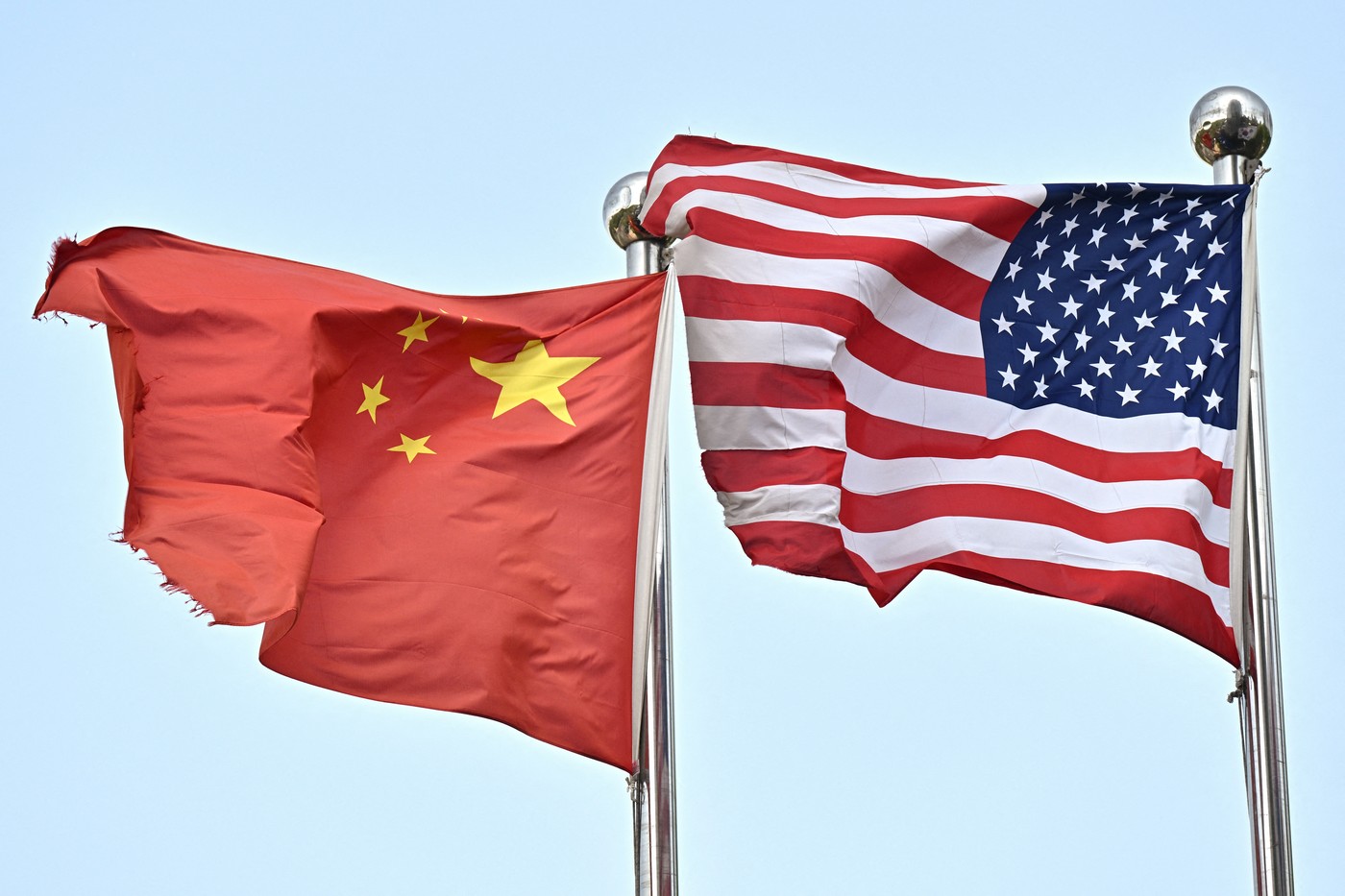 Condamnare severă în California: doi spioni chinezi au primit 30 de ani de închisoare pentru spionaj