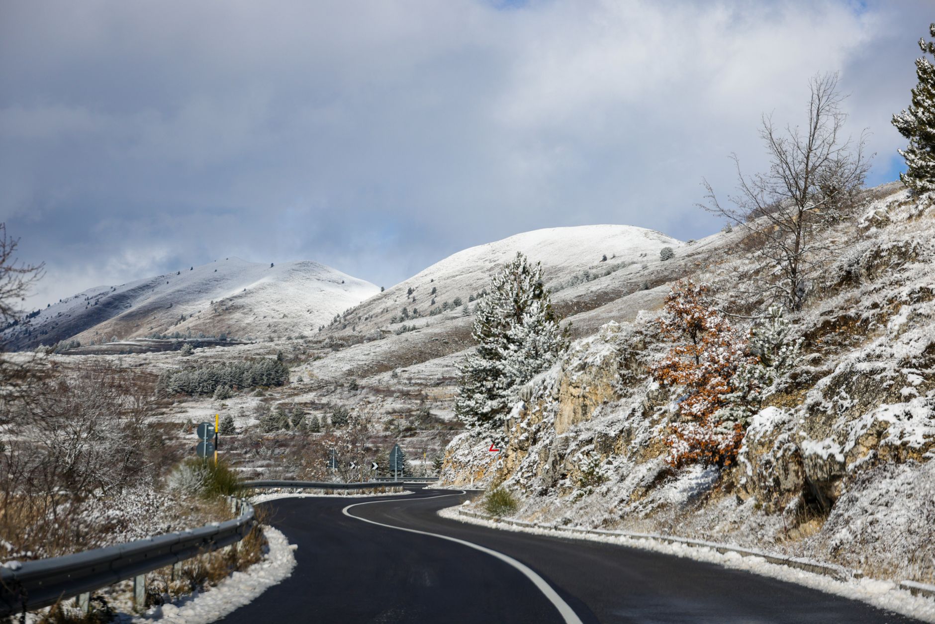 Drumul Transalpina este închis pentru circulație pe tronsonul Rânca - Obârșia Lotrului