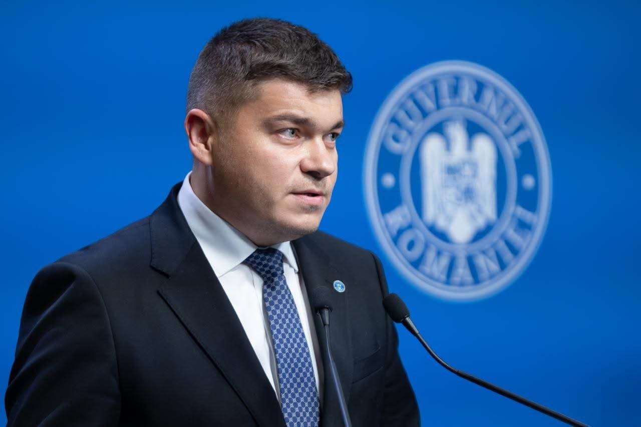 Ministrul Dezvoltării promite că românii nu vor plăti taxe înzecite pentru balcoanele închise