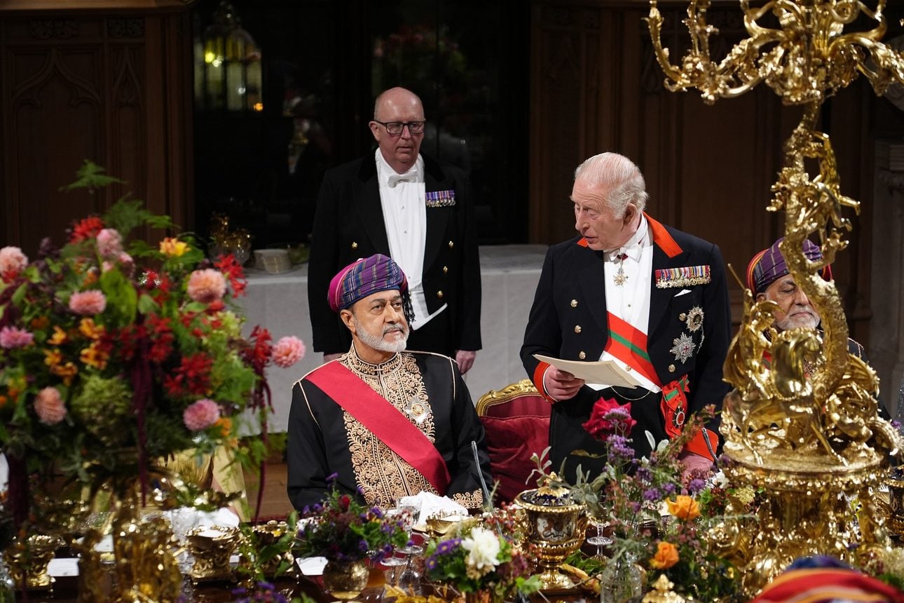 Banchet de stat la Windsor: Regele Charles al III-lea a folosit simboluri și detalii inedite pentru sultanul Omanului