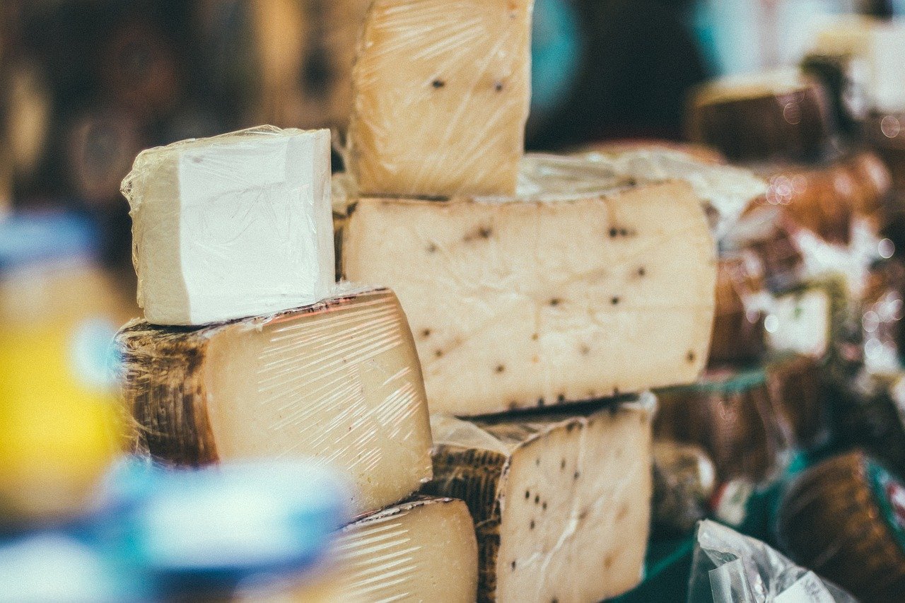 Festivalul Brânzei de Casă din Bulgaria: Tradiții balcanice și degustări în satul Cherni Vit
