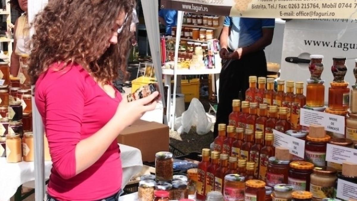 Târgul Național al Mierii, ediția de toamnă, se desfășoară la platforma apicolă din Băneasa