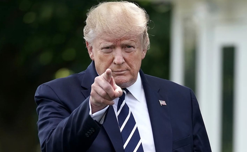 Donald Trump prezintă 25 de realizări ale mandatului și propune schimbarea numelui Inteligenței Artificiale