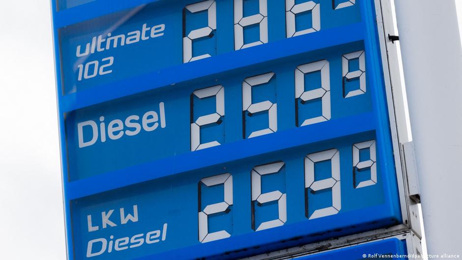 Criza prețurilor la carburanți în Europa: Germania și Franța iau măsuri în fața inflației