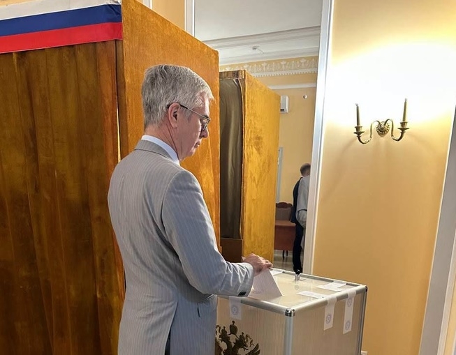 Alegeri în Rusia, inclusiv la Ambasada de la București. Reacții ironice din partea românilor