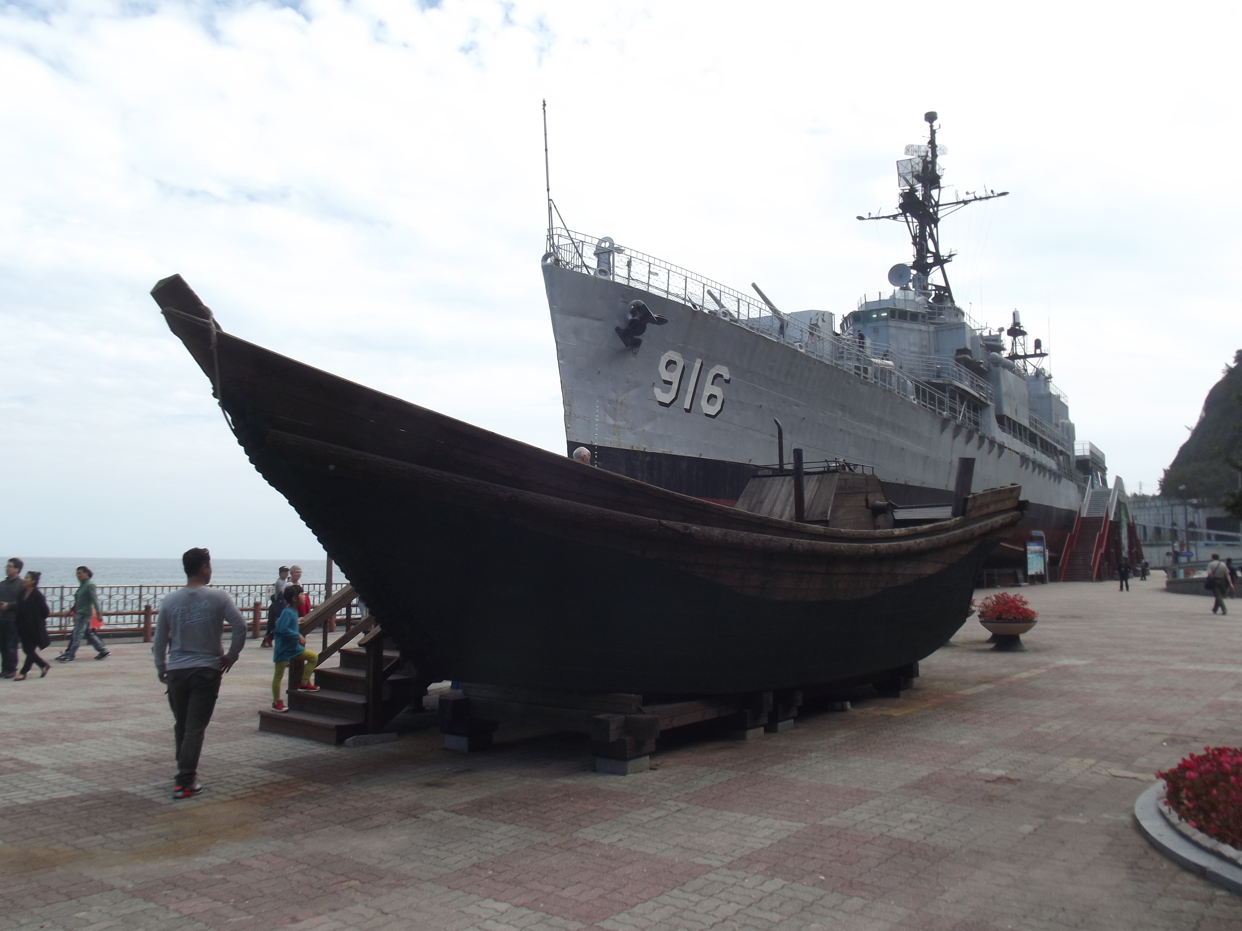 Resturi de dronă găsite în Marea Neagră, la Grindul Chituc. Militarii români au neutralizat obiectul