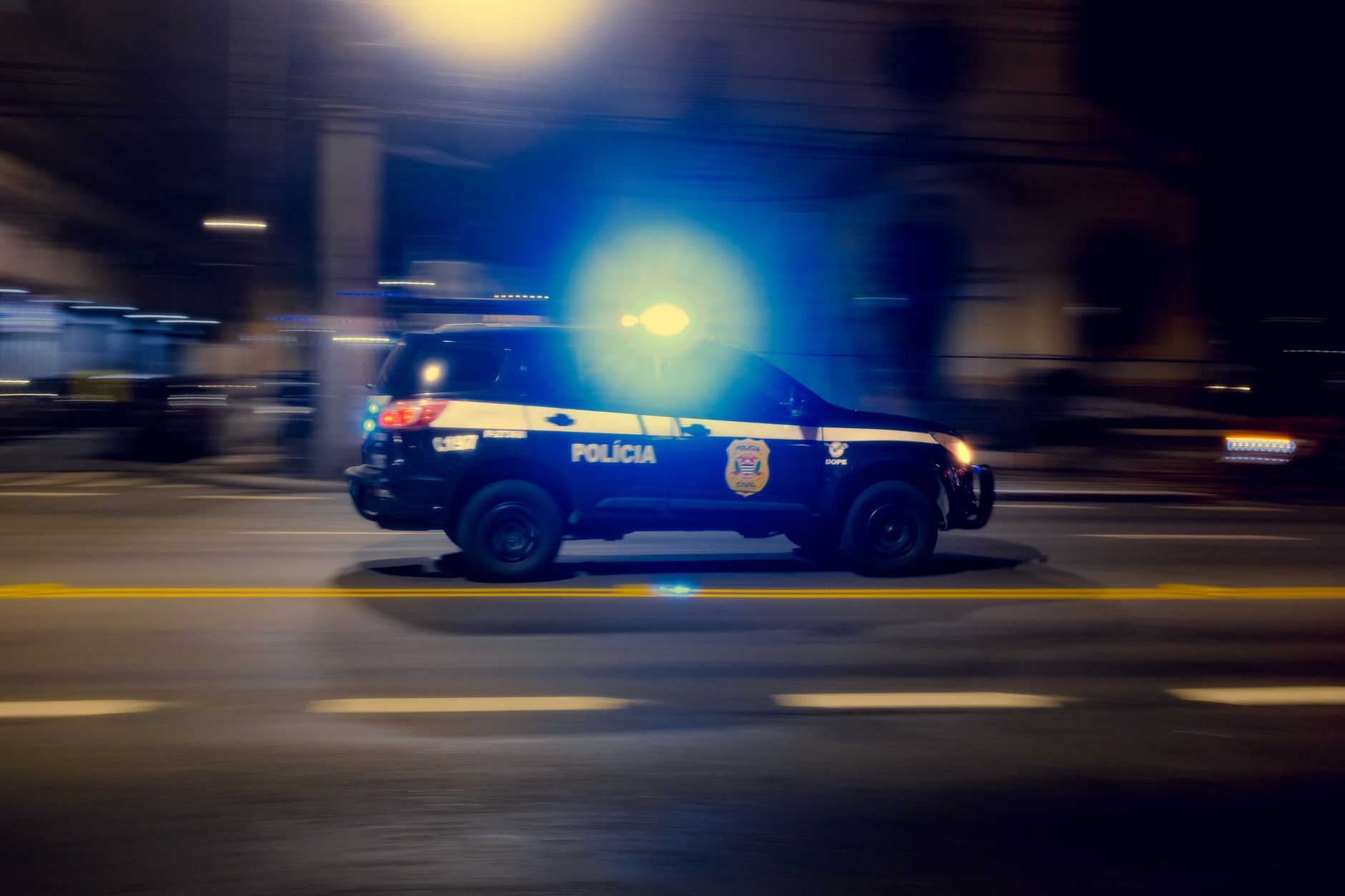 Un agent ICE a împușcat un bărbat în Austin: victima este în stare gravă