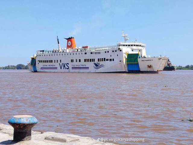 Operațiuni de căutare masive în Indonezia după ce o navă cu 240 de pasageri a pierdut contactul cu autoritățile