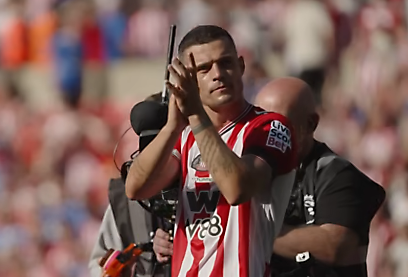 Căpitanul Elveției, Granit Xhaka, va lipsi de la meciurile din Liga Națiunilor după scandalul certificatului fals