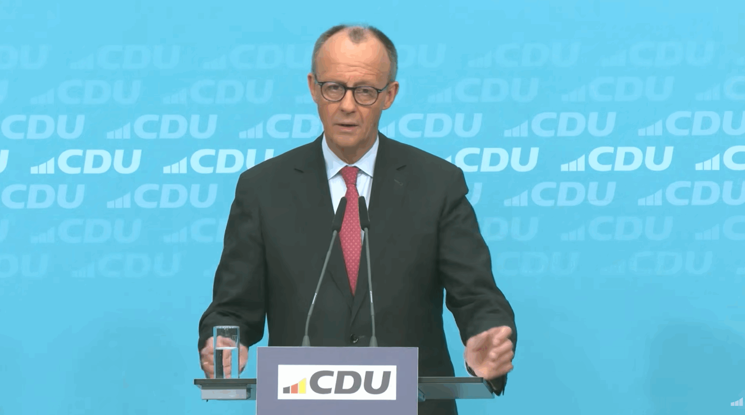 Friedrich Merz refuză să demisioneze după înfrângerea istorică a partidului CDU la alegerile regionale