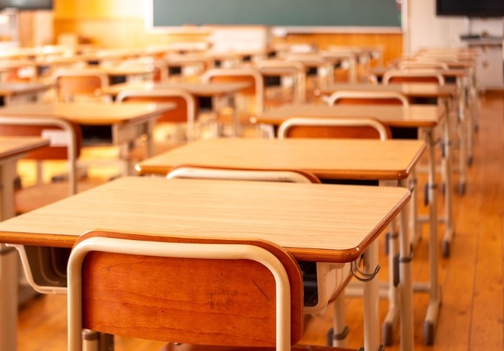 Criza profesorilor din București: zeci de școli rămân fără cadre didactice la materii esențiale