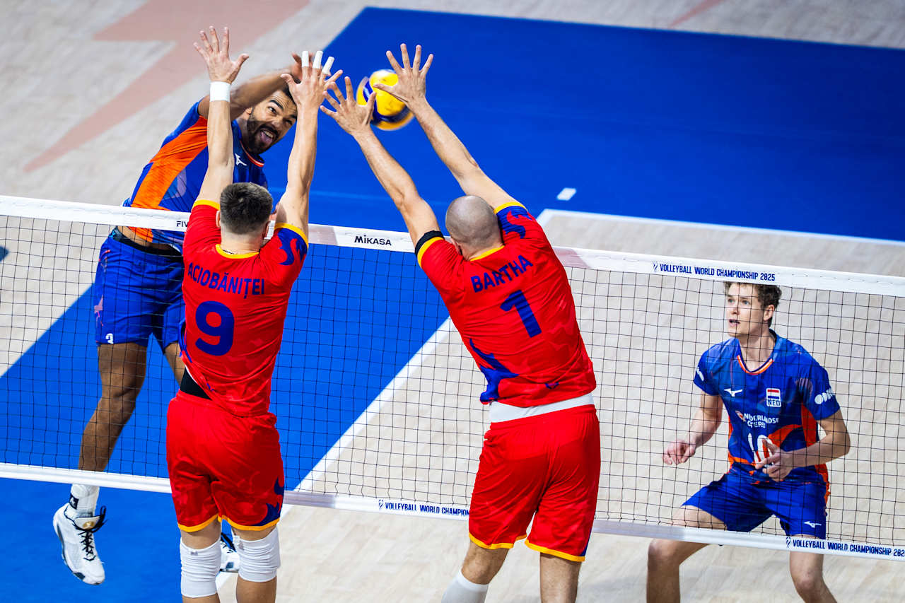 România se confruntă cu Franța, campioana olimpică, în sferturile de finală ale Campionatului European de volei