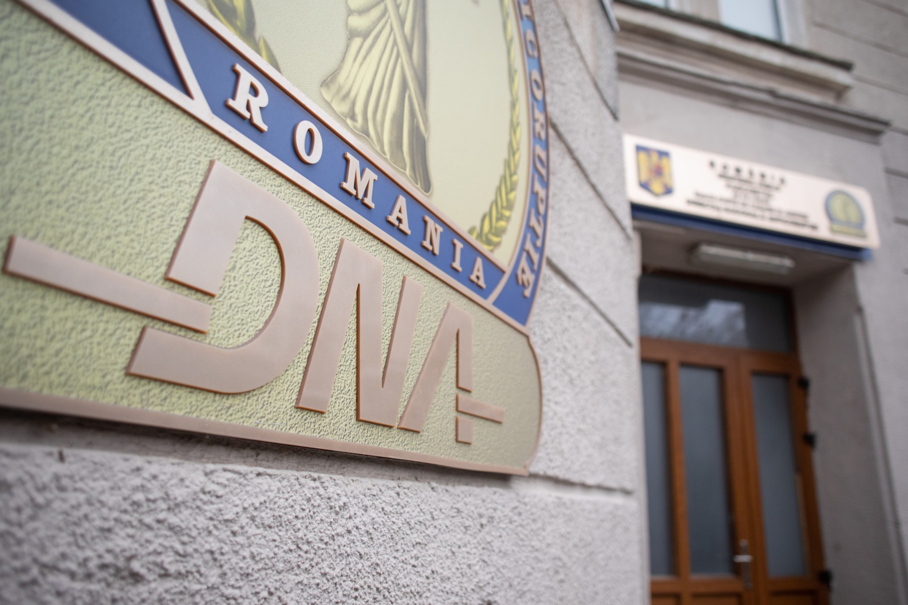 Acțiune anticorupție la granița cu Ucraina: 11 persoane, inclusiv vameși și polițiști, reținute de DNA