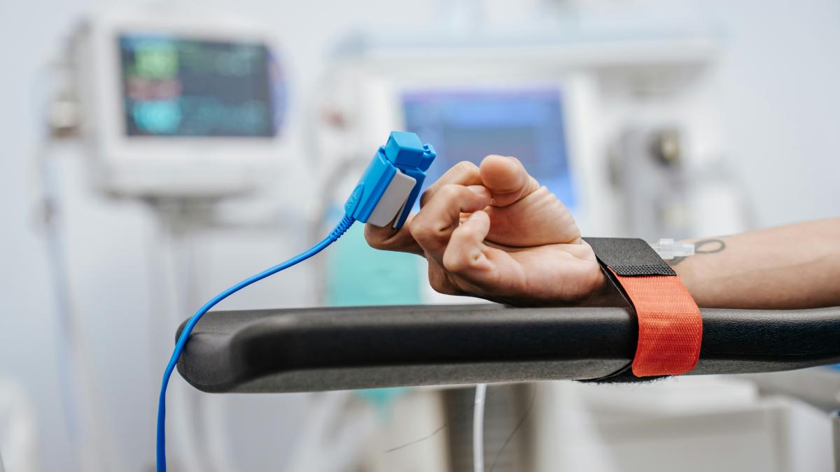 Actorul francez Arnaud Denis a ales moartea asistată după trei ani de suferință medicală