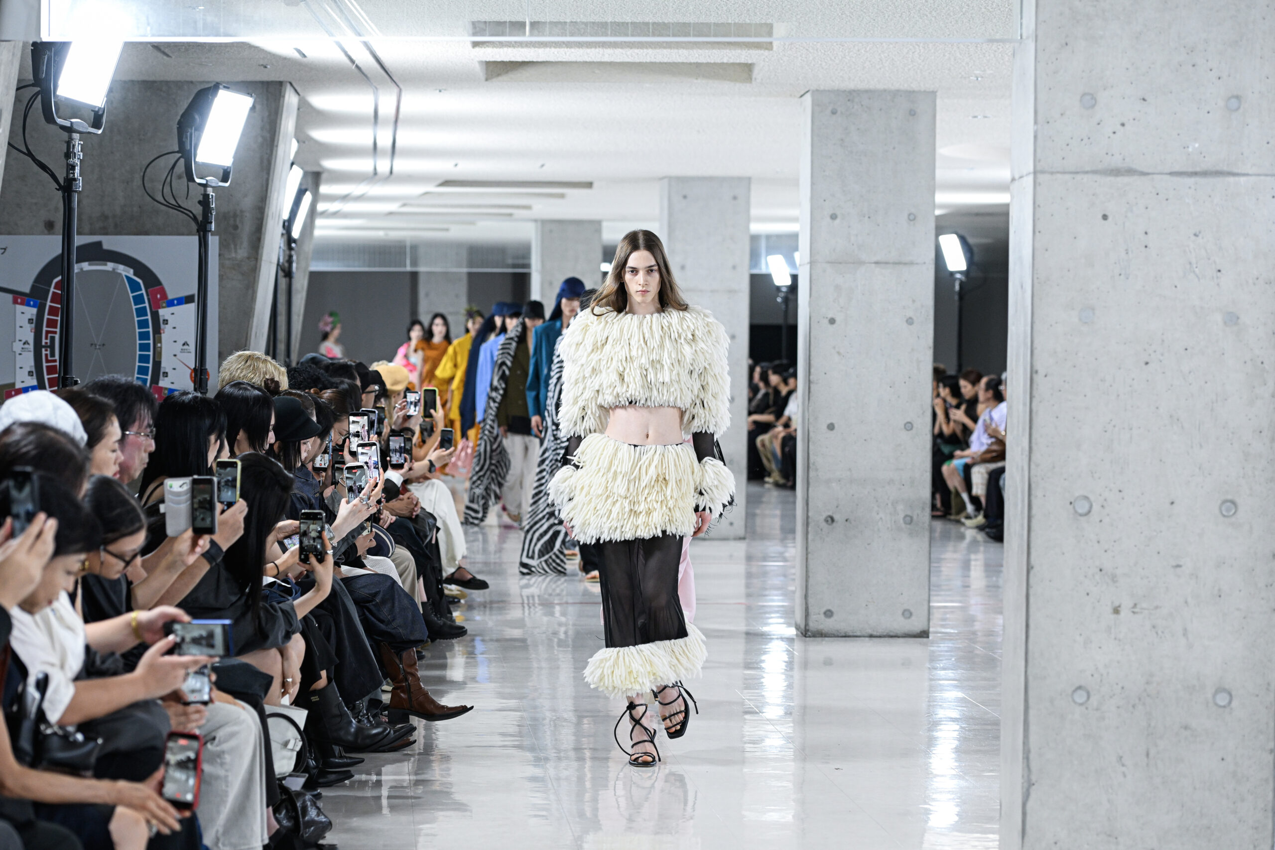 Nouă branduri de modă românești au prezentat colecțiile la TRANOÏ Tokyo, în cadrul Rakuten Fashion Week