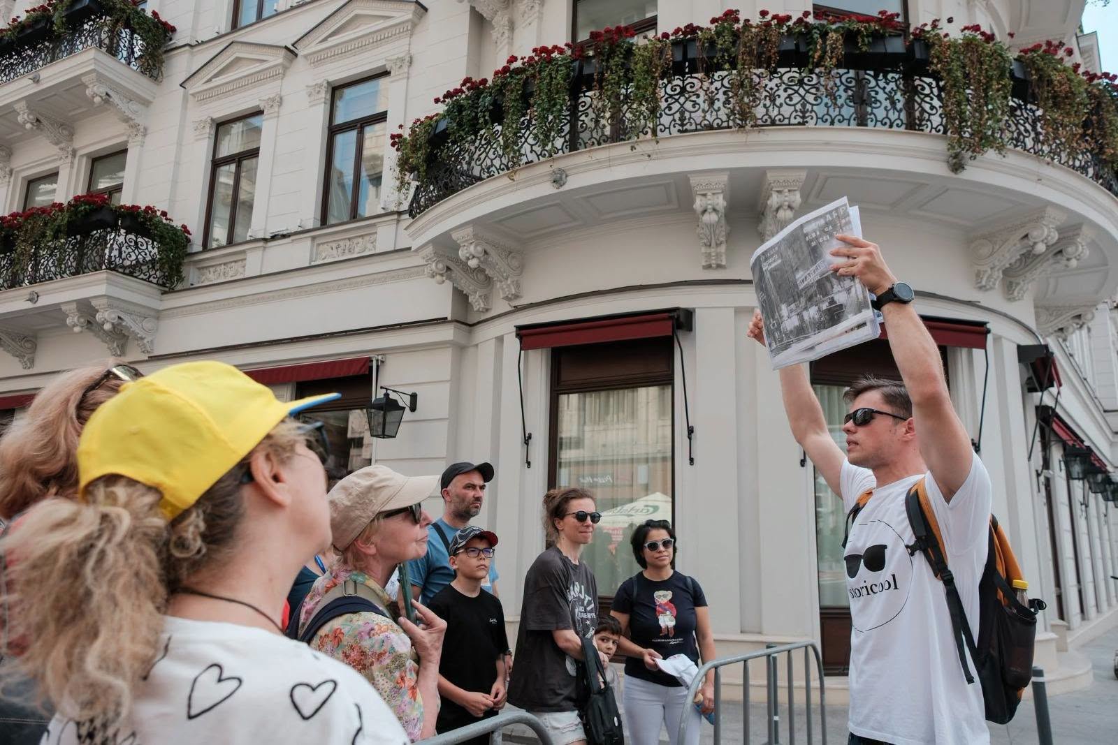 Tururi ghidate gratuite pe Calea Victoriei în cadrul programului Străzi Deschise