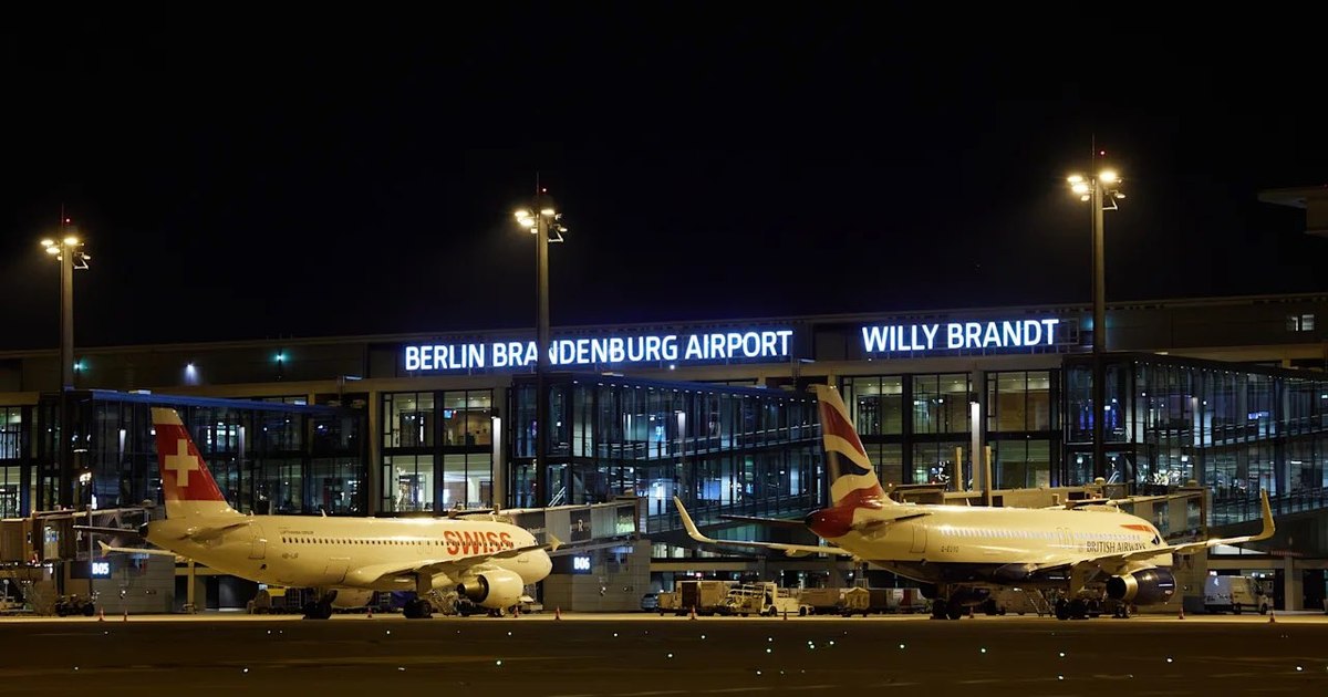 Trafic aerian suspendat la Aeroportul Berlin-Brandenburg după ce o dronă a fost detectată pe pistă
