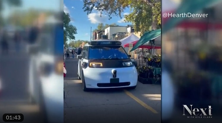 Vehicul autonom Waymo a intrat într-o piață din Denver, iar poliția nu poate emite amenzi