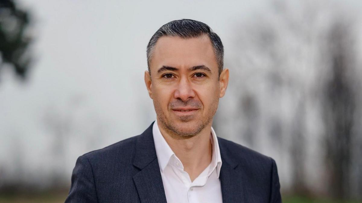 Conflict politic după descoperirea osemintelor la Strehareț: Cristian Cismaru îl acuză pe primarul Mario De Mezzo