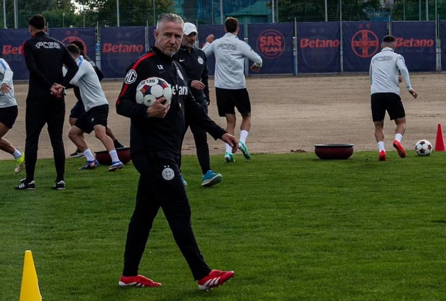 Laurențiu Reghecampf revine la FCSB: Ambițiile sunt aceleași, dorim trofee și grupele Ligii Campionilor