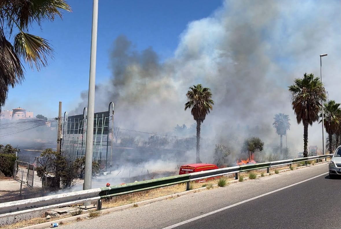 Incendiu de vegetație în apropierea Marbella: Aproape 10.000 de persoane sunt îndemnate să rămână în case